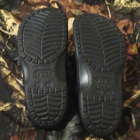 Crocs - Picture 2 of 3